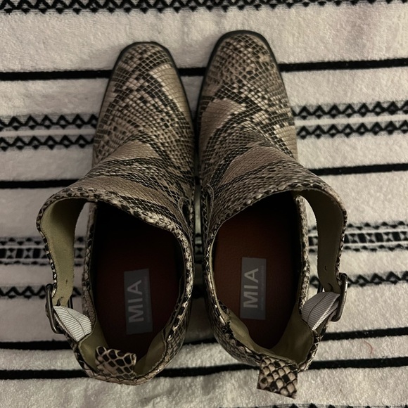 Snake Print Eden Bootie - Picture 6 of 7